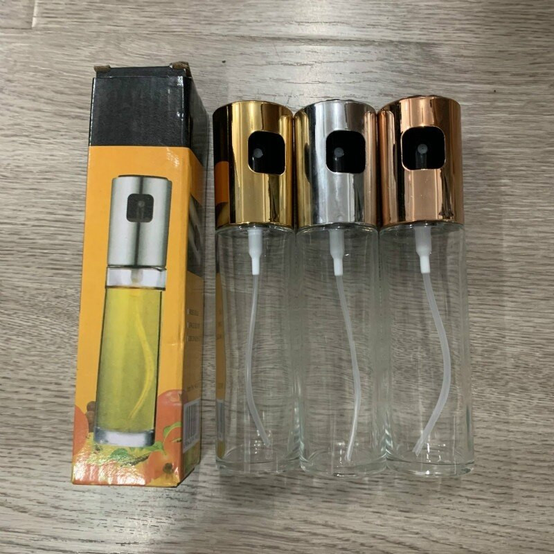 Kuchynský rozprašovač olivového oleja, pumpička, olejový hrniec, nepriepustný dávkovač oleja, grilovací rozprašovač, korenie, riad, varenie, stláčacie fľaše