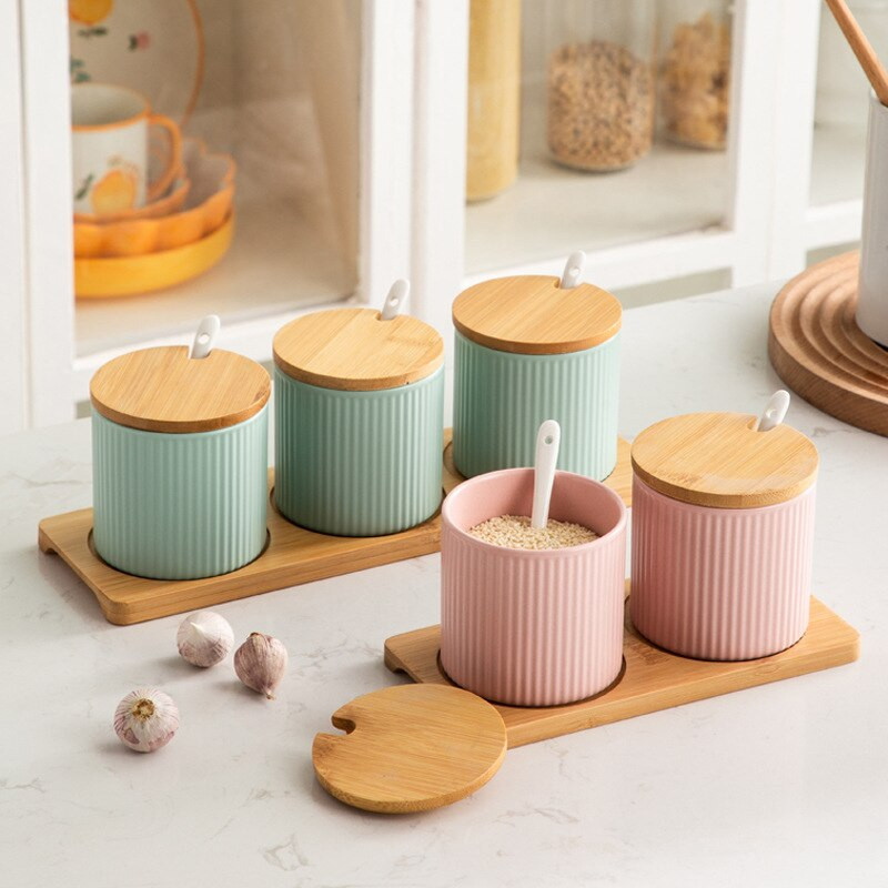 Keramická koreniaca nádoba, kombinovaná koreniaca krabica, jedna kuchynská koreniaca nádoba, glutaman sodný, cukor, soľ, koreniaca krabica pre domácnosť