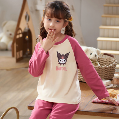 Dječja dvodijelna pidžama dugih rukava za djevojčice s aplikacijama