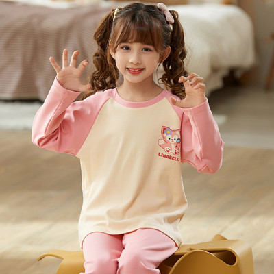 Dječja dvodijelna pidžama dugih rukava za djevojčice s aplikacijama