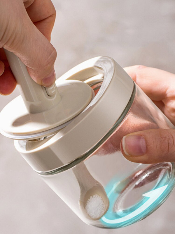 Prenosná krabička na korenie, dózička na korenie, kuchynská sklenená fľaša na korenie, soľ, nádoba na korenie s viečkom, lyžička, cukornička.