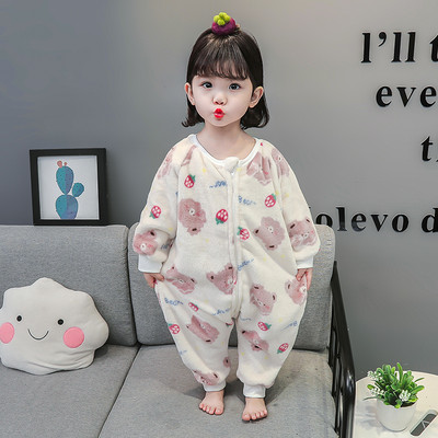 Nový model páperového detského pyžama so zipsom