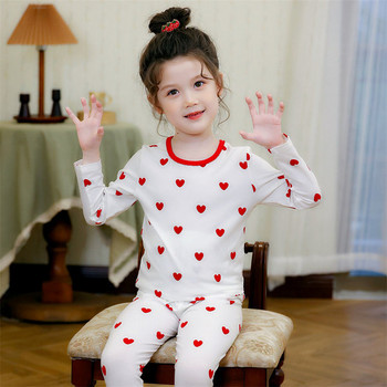 Детска пижама от две части с овално деколте