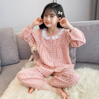 Карирана детска пижама за момичета