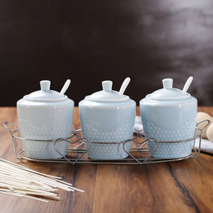 Špeciálna ponuka Keramická sada koreniacich pohárov s tromi dielmi Kovová polica Sada kuchynských koreniacich pohárov Viacfarebná soľnička Sada kuchynských dóz