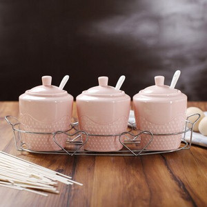 Špeciálna ponuka Keramická sada koreniacich pohárov s tromi dielmi Kovová polica Sada kuchynských koreniacich pohárov Viacfarebná soľnička Sada kuchynských dóz