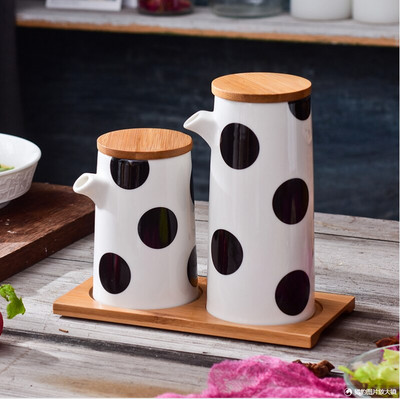 „Polka Dot“ keramikos prieskonių talpykla, prieskonių stiklainis, kombinuotas virtuvės prieskonių dėžutė „Nordic“ druskos plaktuvas – buitinės virtuvės reikmenys