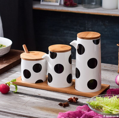 „Polka Dot“ keramikos prieskonių talpykla, prieskonių stiklainis, kombinuotas virtuvės prieskonių dėžutė „Nordic“ druskos plaktuvas – buitinės virtuvės reikmenys