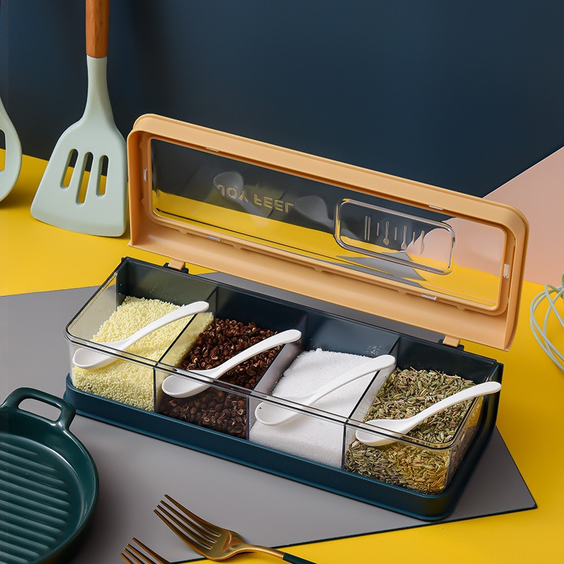 Priehľadná soľnička a korenička so štyrmi mriežkami, sada korenia na korenie v severskej kuchyni, úložný box na korenie