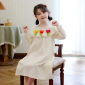 Dječja spavaćica s dugim rukavima i 3D elementom