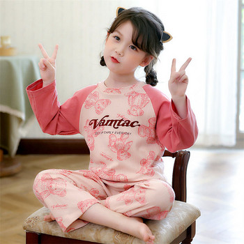 Нов модел детска пижама от блуза с надпис и долнище за момичета