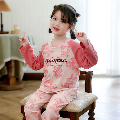 Nový model detskej blúzky a spodného dielu pyžama pre dievčatá