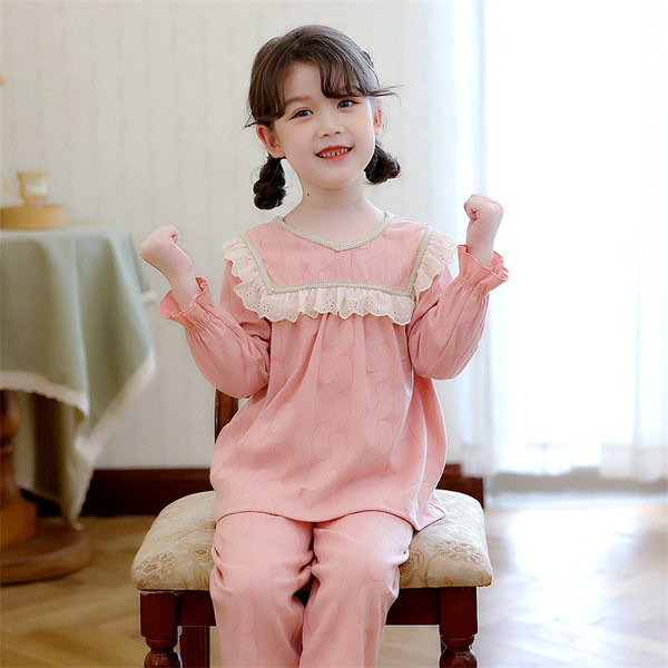 Dječja dvodijelna pidžama za djevojčice s V-izrezom