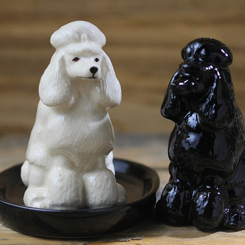 Keramická sada koreniacich hrncov, simulácia ručne kreslených kreslených pudlíkov, darčeková dekorácia, soľ, korenie, cukor, fľaša, domáce kuchynské potreby