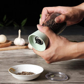 Kreatívne kuchynské potreby Manuálny soľník a koreniaci pohár na korenie Dezintegrátor korenia Fľaša na korenie Mlynček na fľašu