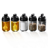 Korenička, korenie, fľaša s medom a lyžičkou, kuchynské korenie, soľ, olej, káva, med, nádoba, paprika, cesnak, úložný priestor