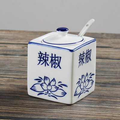 Čínske klasické keramické soľničky a koreničky, modré a biele porcelánové dózy na korenie, sada nádob na korenie v kuchyni