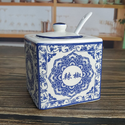 Čínske klasické keramické soľničky a koreničky, modré a biele porcelánové dózy na korenie, sada nádob na korenie v kuchyni