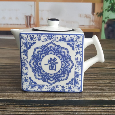 Čínske klasické keramické soľničky a koreničky, modré a biele porcelánové dózy na korenie, sada nádob na korenie v kuchyni