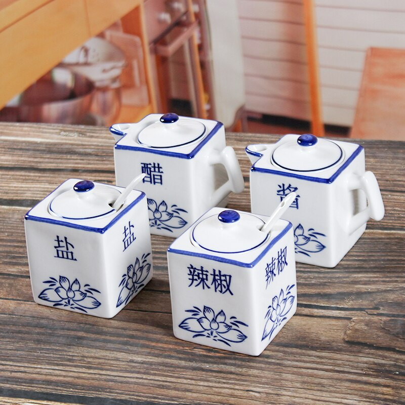 Čínske klasické keramické soľničky a koreničky, modré a biele porcelánové dózy na korenie, sada nádob na korenie v kuchyni
