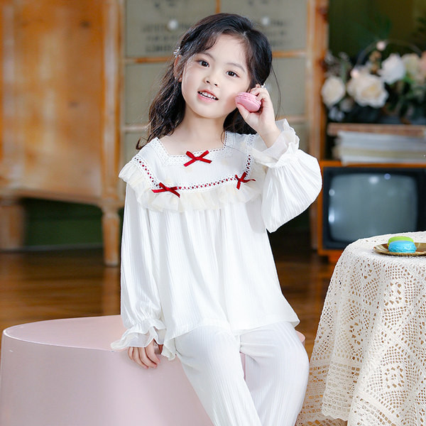 Detské pyžamo pre dievčatá so stuhou