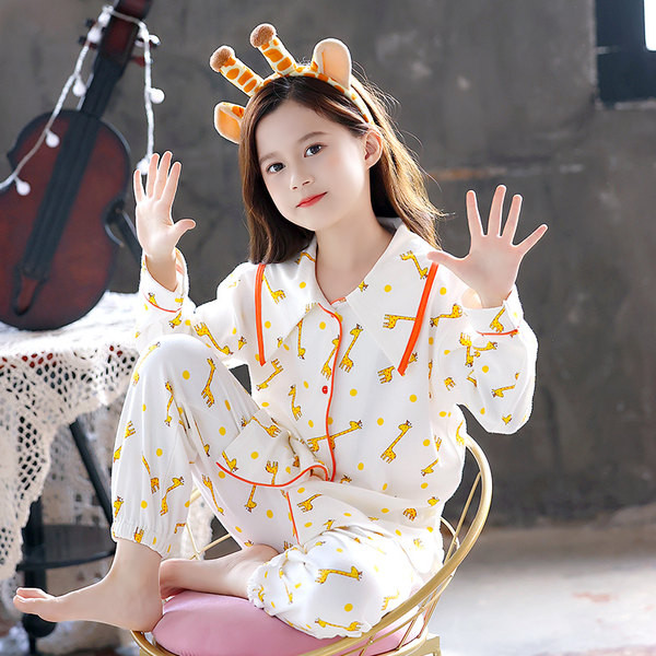 Nový model dvojdielneho pyžama pre dievčatá s oválnym výstrihom a dlhými rukávmi