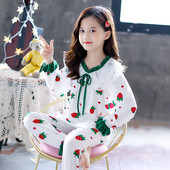 Nový model detského pyžama z blúzky s dlhým rukávom a nohavíc