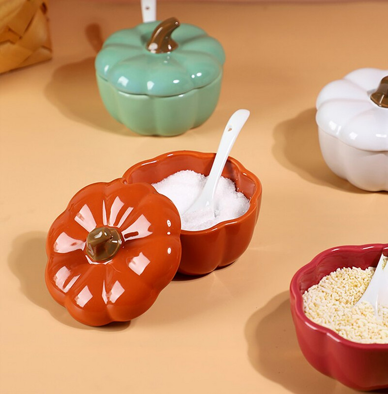 Európai stílusú sütőtök fűszeres doboz Personality Kerámia Kreatív tégely Sószóró Fűszeres tégely szett Konyhai kombinációs tároló