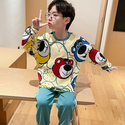 Ležérne pyžamo s aplikáciou pre chlapcov