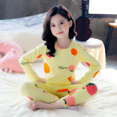 Dvojdielne pyžamo s aplikáciou a dlhým rukávom pre dievčatá