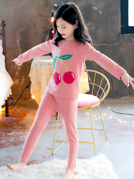 Dvojdielne pyžamo s aplikáciou a dlhým rukávom pre dievčatá