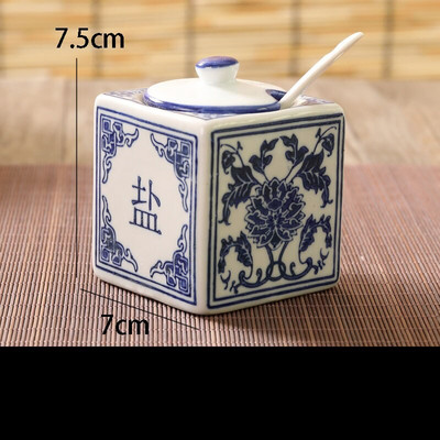 Sada modrých a bielych keramických dóz, kuchynské čínske vintage korenie, soľ, cukor, glutaman sodný, ocot, chilli, sójová fľaša