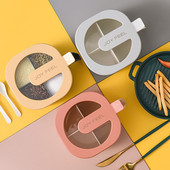 Kuchynské doplnky Sada rôznych materiálov Plastové štvorštýlové materiály Korenička Soľnička pre domáce kuchynské náradie