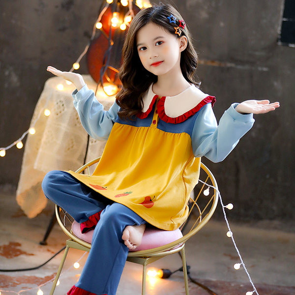 Detské pyžamo pre dievčatá - strihaný model s golierom