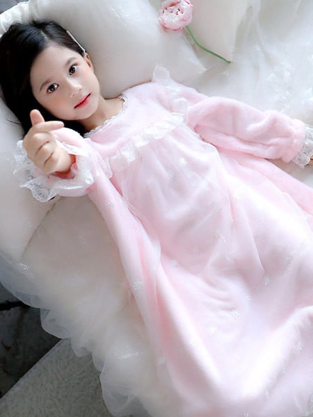 Vaikiški naktiniai marškiniai ilgomis rankovėmis – įvairių modelių