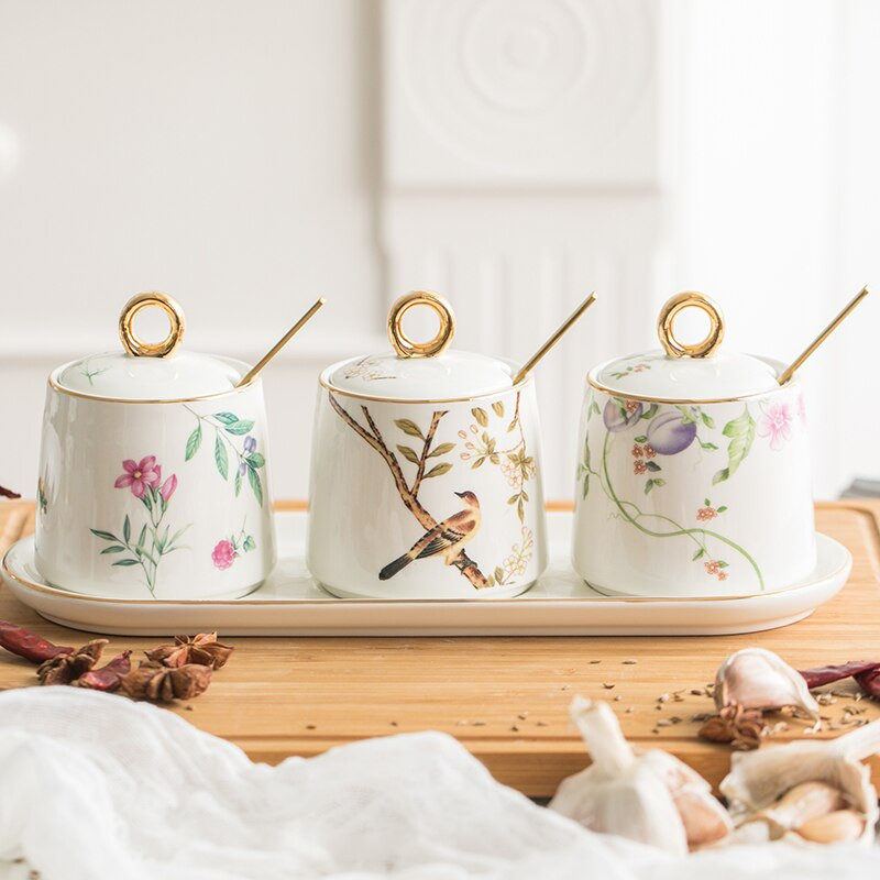 Fľaša na korenie, nádoba na korenie, keramická pastoračná soľnička, cukornička, kurací prášok, čili paprička Aginomoto, jedálenské potreby