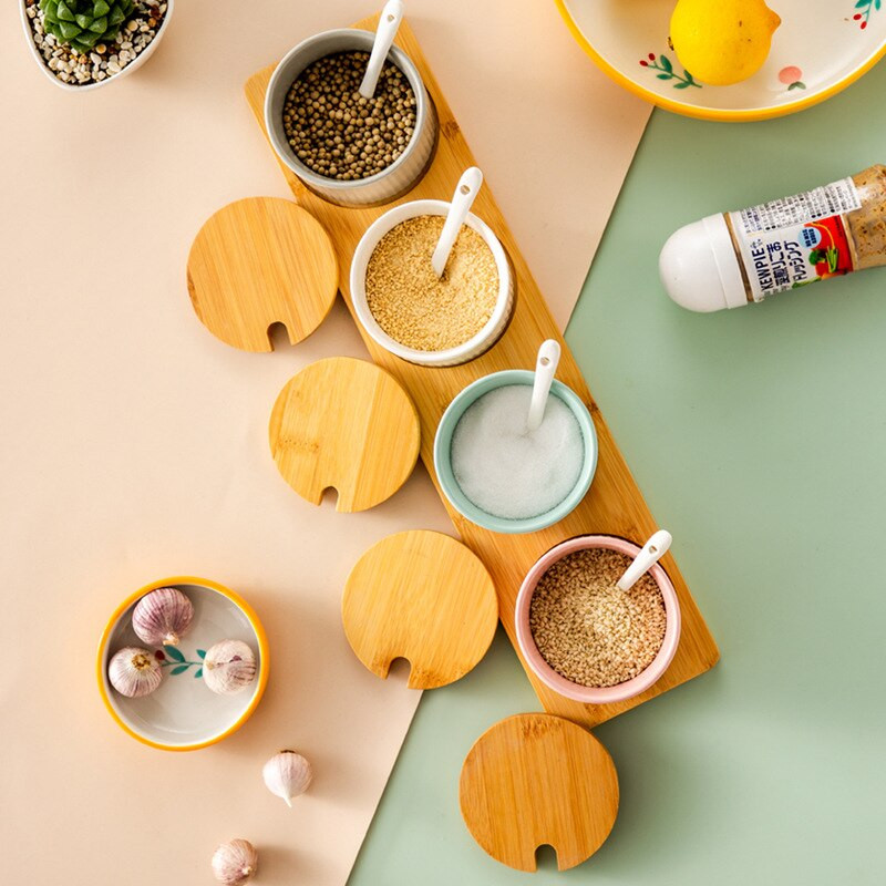 Keramická nádoba na korenie, koreniaca krabička, koreniaca fľaša, makrónky, soľnička, korenie, kombinovaná sada kuchynských potrieb