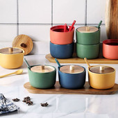 Sada koriacich pohárov Nordic, matná keramická soľnička, cukornička, kombinovaná koreniaca krabička s viečkom, kuchynské úložné fľaše, poháre