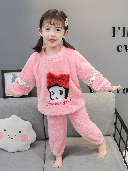 Plišana pidžama za djevojčice s čipkom