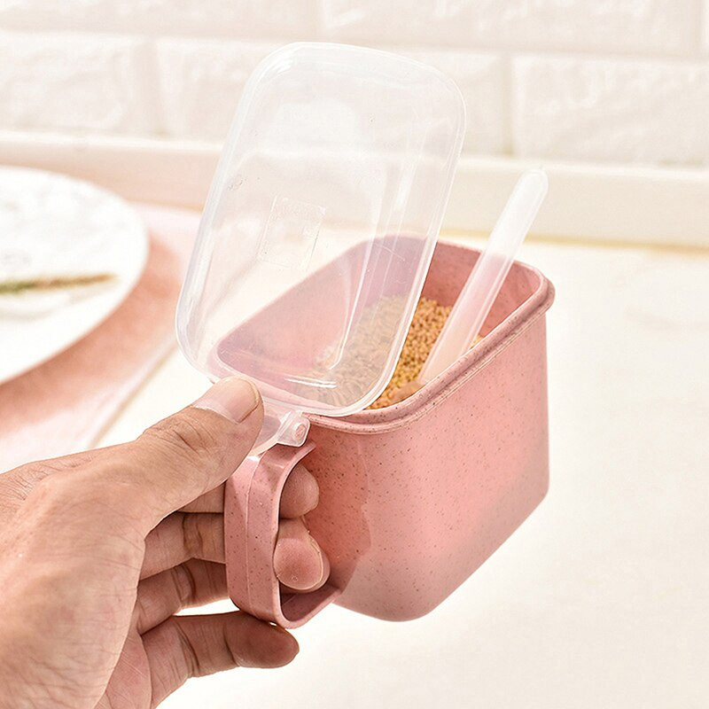 1 sada nádob na korenie so soľou a korením s lyžicou, úložný box na korenie, sada fliaš na korenie, kuchynské príslušenstvo