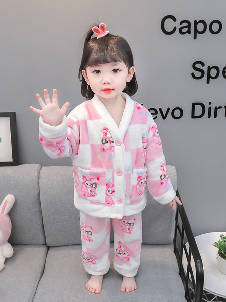 Teplé dvojdielne pyžamo na jeseň a zimu pre dievčatá