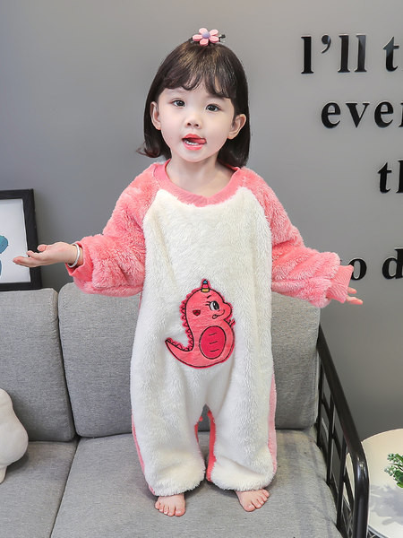 Plišana pidžama s vezom