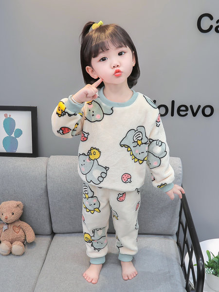 Dječja pidžama za djevojčice s animacijom