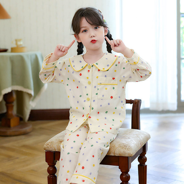 Ležerna dvodijelna pidžama na kopčanje za djevojčice