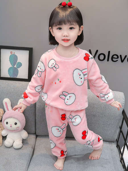 Pyžamo pre dievčatá s oválnym výstrihom