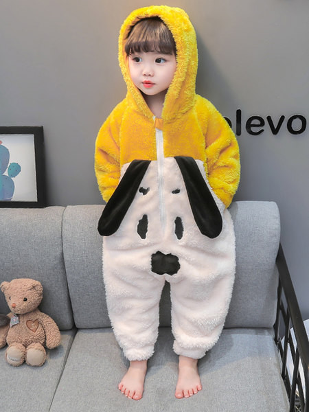 Plyšové pyžamo s 3D prvkom typu romper