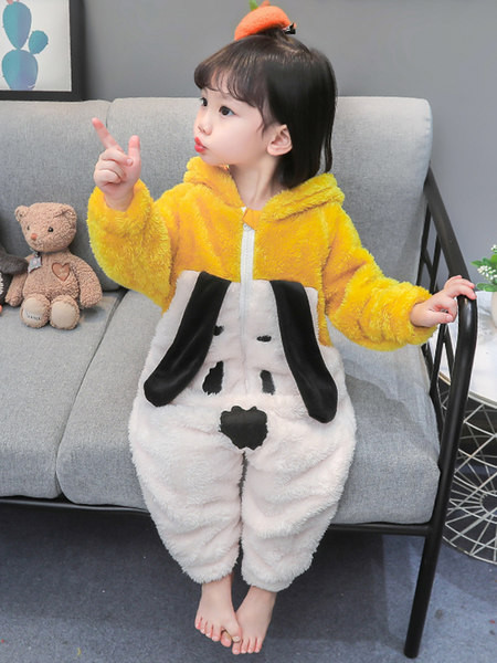 Plyšové pyžamo s 3D prvkom typu romper