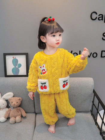 Детски комплект пижама с бродерия