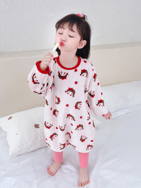 Nový model detského pyžama typu romper s dlhými rukávmi