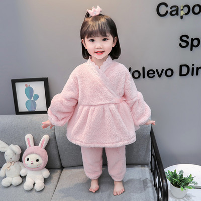 Dvojdielne teplé páperové pyžamo s čipkou